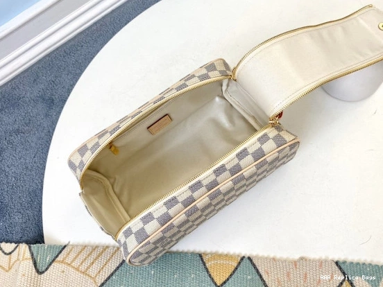 Aaa replica bags VUITTON TOILETRY BAG LOUIS 0822